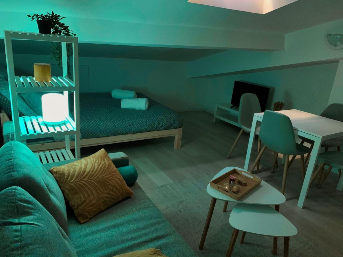 Studio Avec Lumiere D'Ambiance - Proche Victoire Apartamento Burdeos Exterior foto